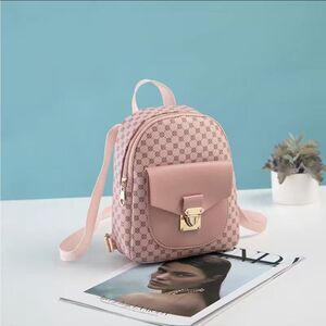 Cute NWT Faux Leather Small Geo Pattern Mini Zipper Backpack